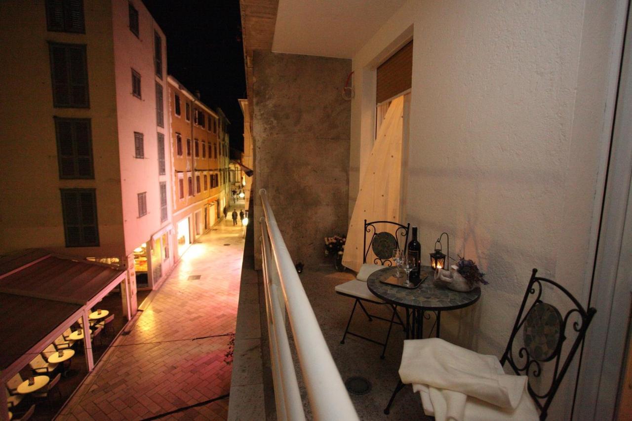 Vincent Apt. In Old Town Centre Zadar Phòng bức ảnh